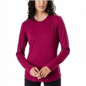 Long Sleeve Crewneck Top in Berry Pink